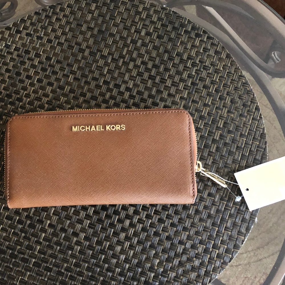 Michael Kors Brown Leather Wallet-NWT